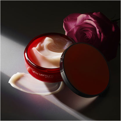 Shu Uemura – Glanzbelebende Maske